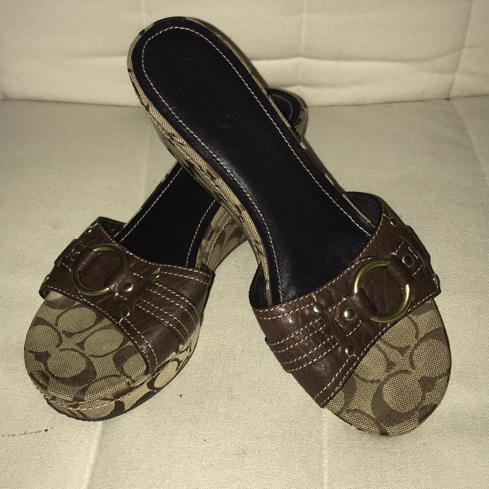 COACH WEDGES